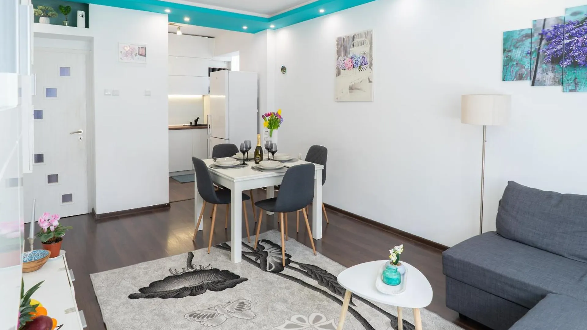 Luxury 2 Bedroom Apartment In Central Varna 0*,