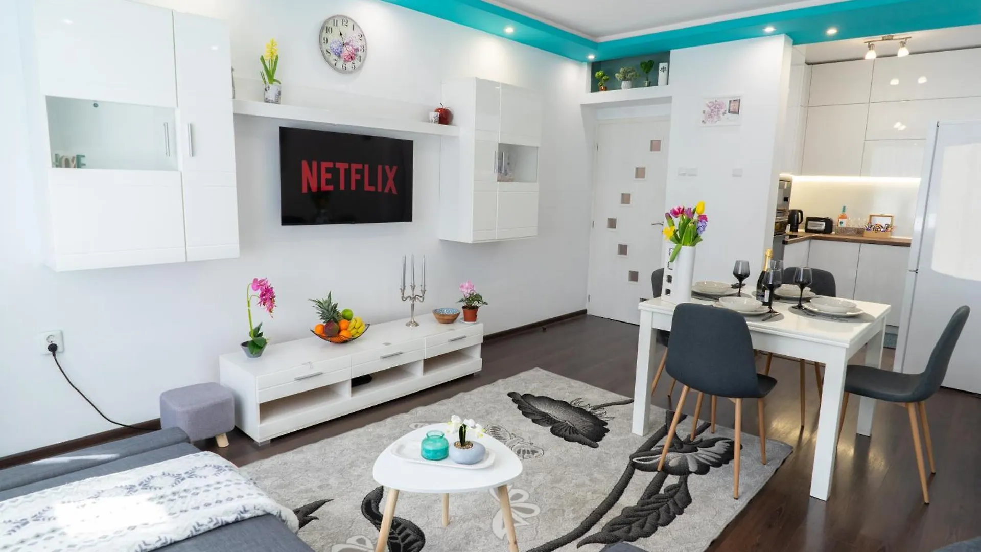 Luxury 2 Bedroom Apartment In Central Varna