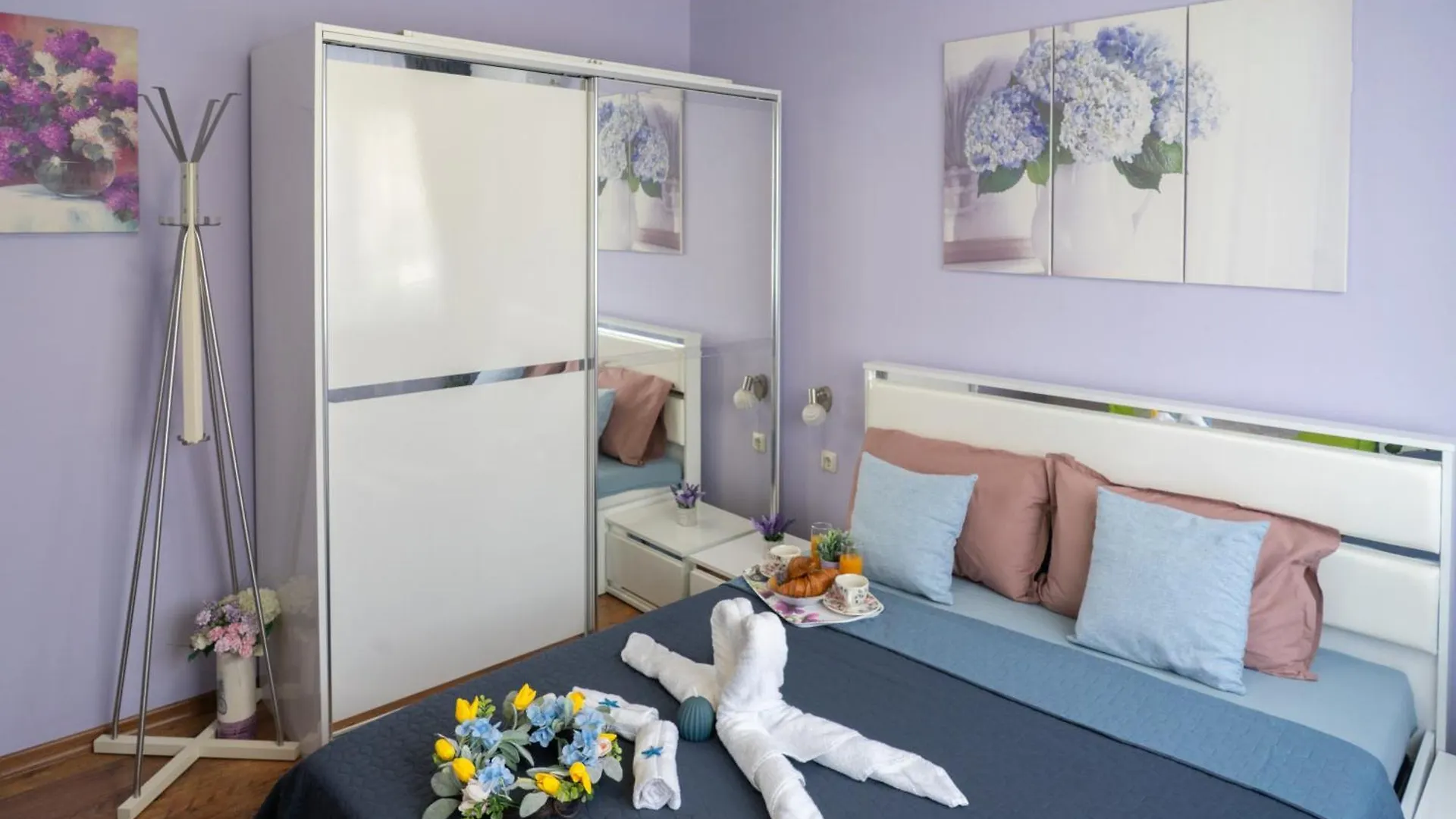 Luxury 2 Bedroom Apartment In Central Varna
