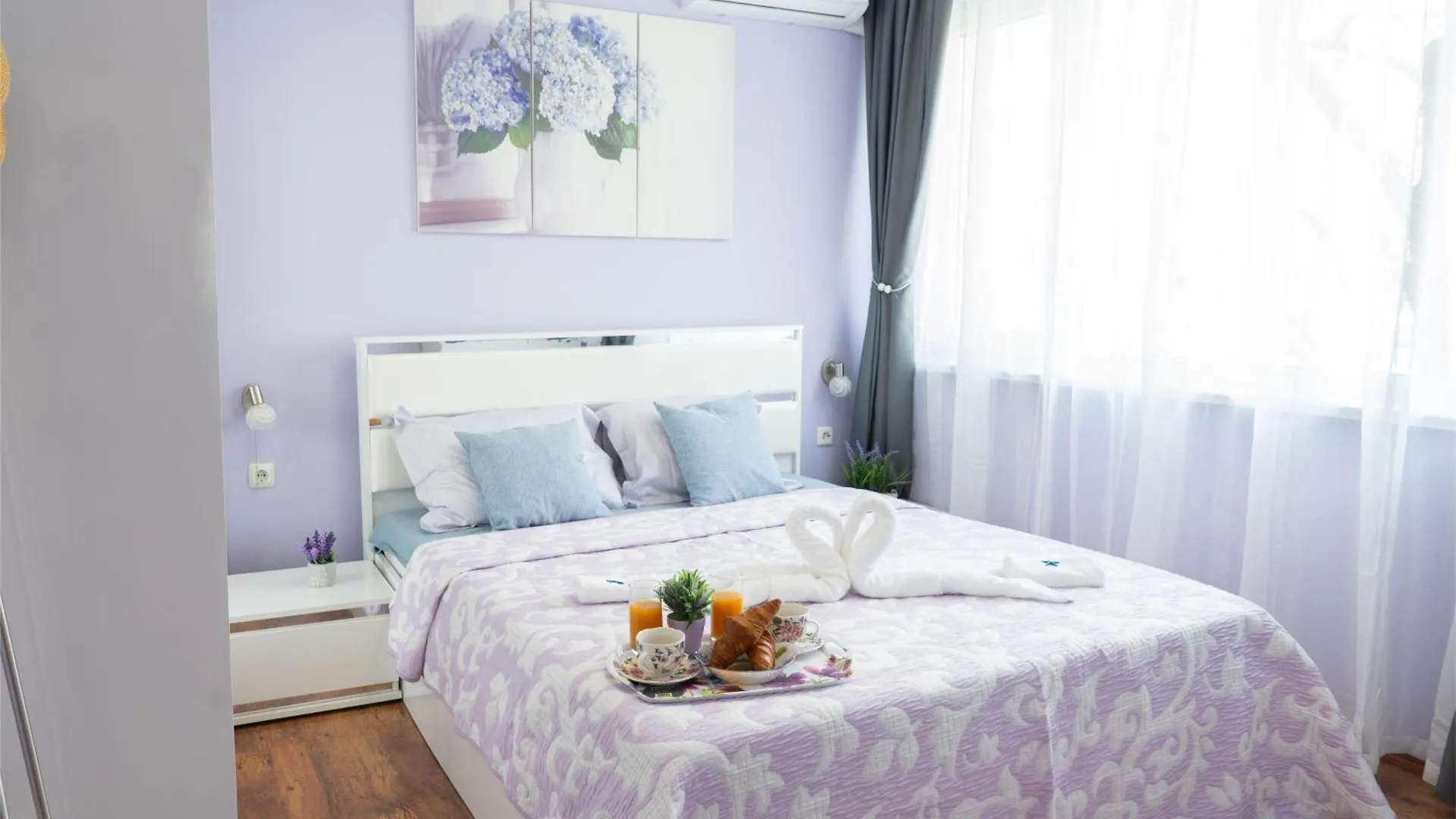 Luxury 2 Bedroom Apartment In Central Varna Bulgaria