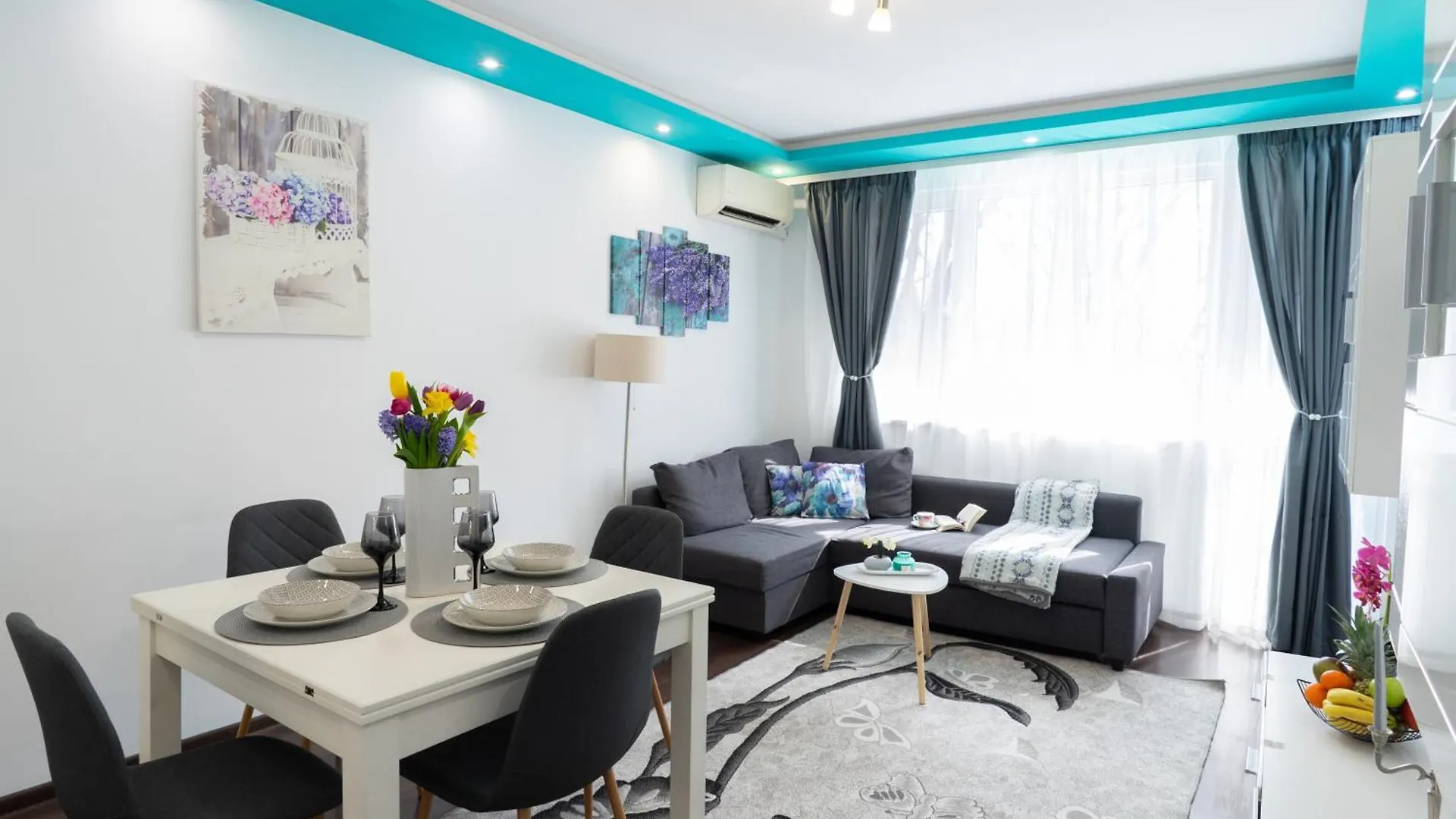 Luxury 2 Bedroom Apartment In Central Варна 0*,