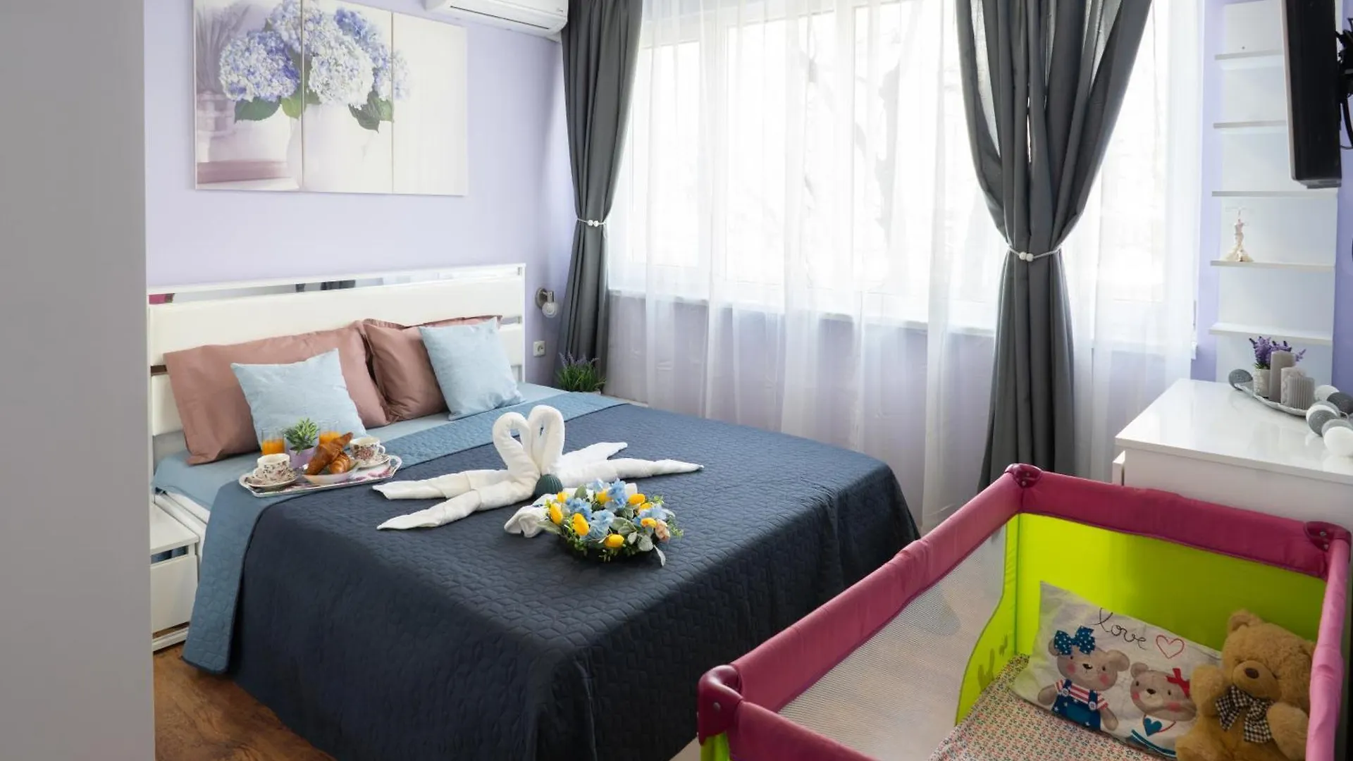 Luxury 2 Bedroom Apartment In Central Варна